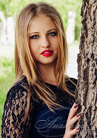 Gorgeous single women and man: online Russian Partner Elena from Odesa